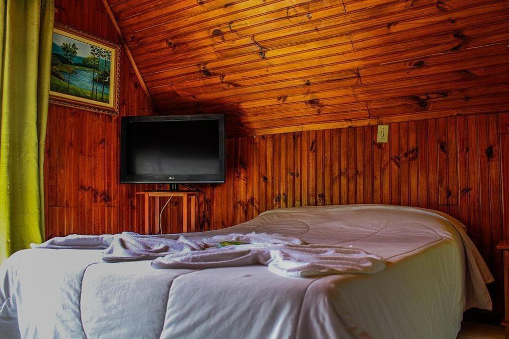 Hotel Fazenda Caledonia Inn โนวาฟริบูร์โก ภายนอก รูปภาพ