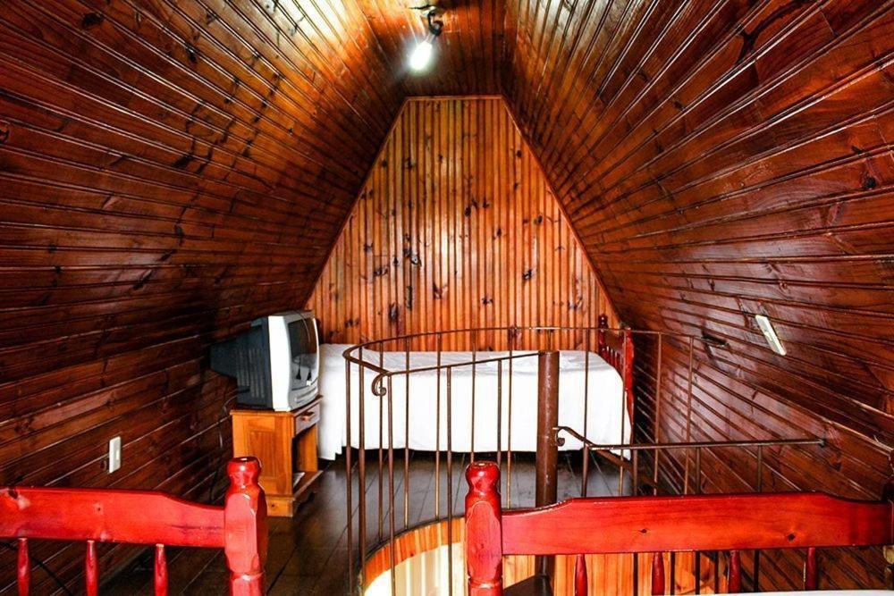 Hotel Fazenda Caledonia Inn โนวาฟริบูร์โก ภายนอก รูปภาพ